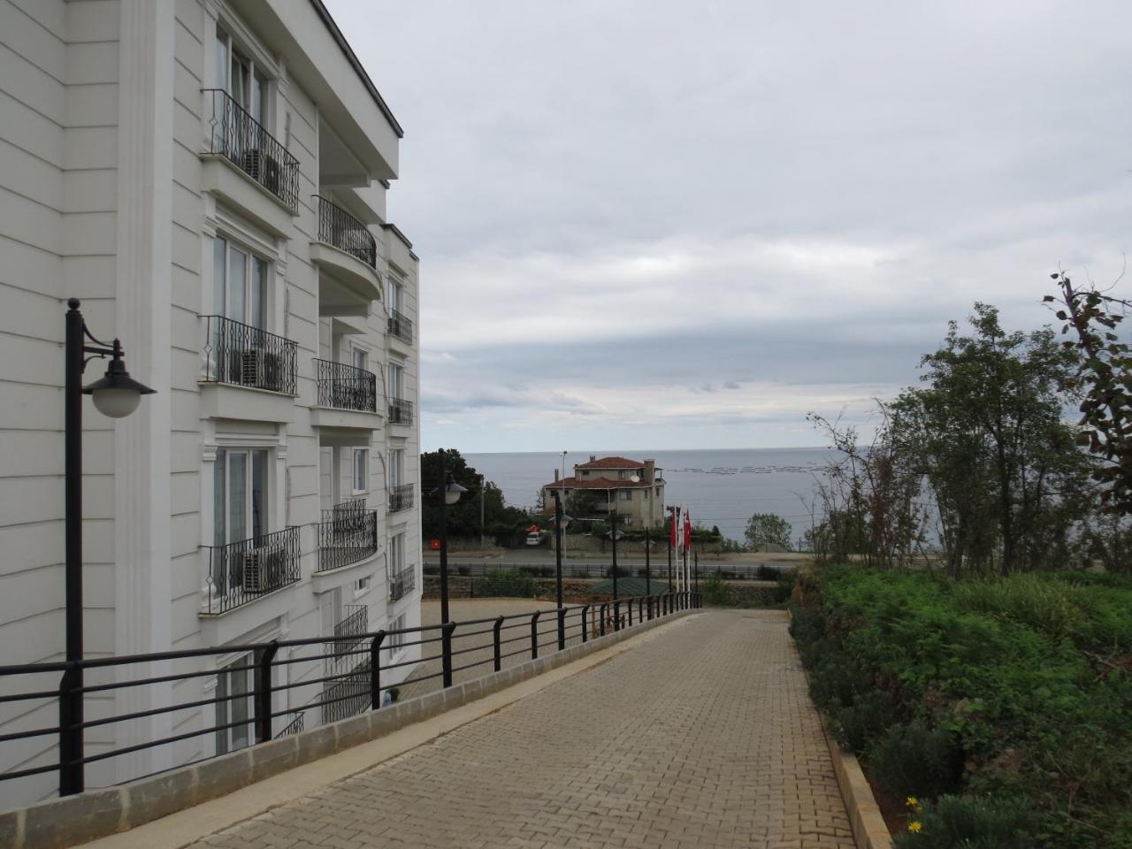 Black Rose Aparthotel Kaşüstü Εξωτερικό φωτογραφία